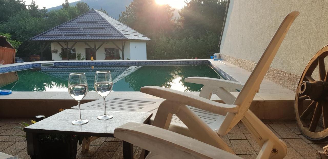 Appartement Limpedea House *